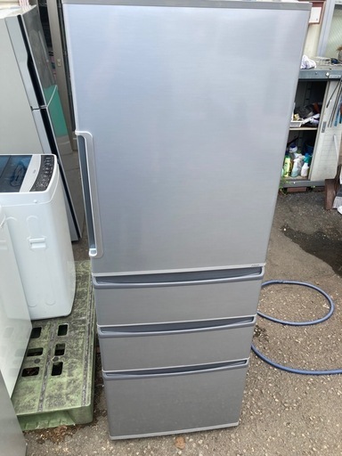 屋外洗剤清掃済み　アクア　360L 4ドア冷蔵庫