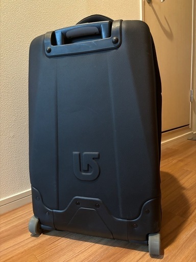 美品バートンBURTONキャリーバッグ　スーツケース　大容量　86L 迷彩柄 BURTON（バートン） バック キャリーケース Lサイズ スーツケース 大