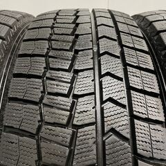 DUNLOP WINTER MAXX WM02 215/60R17 17インチ スタッドレス 4本 22年製 バリ溝 レクサスUX C-HR エスティマ等　(KTJ090) クレジットカード QRコード決済可能