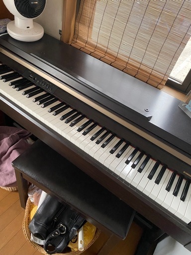 楽器　クラビノーバ　電子ピアノ