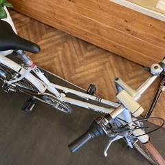 SALE！8月末まで防犯登録無料！】6段変速 20インチミニベロ ホワイト