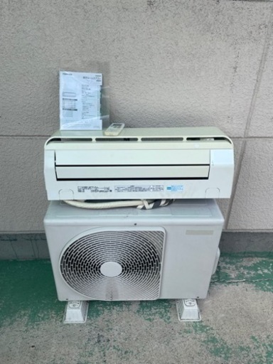 14畳用！【美品】東芝　RAS-E405P(W) プラズマ空清搭載エアコン　単相100V　ホワイト　2018年製　取説付き\n
