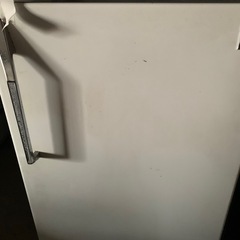 値下げしました　昭和の冷蔵庫　日立　元気で働いていますね