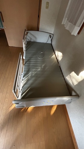 介護ベッド① マットレス付き パラマウントベッド 引取限定(一部配達可