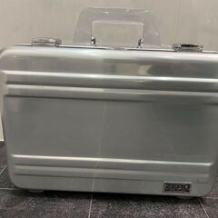 ゼロハリバートンアタッシュケースクリアハンドル