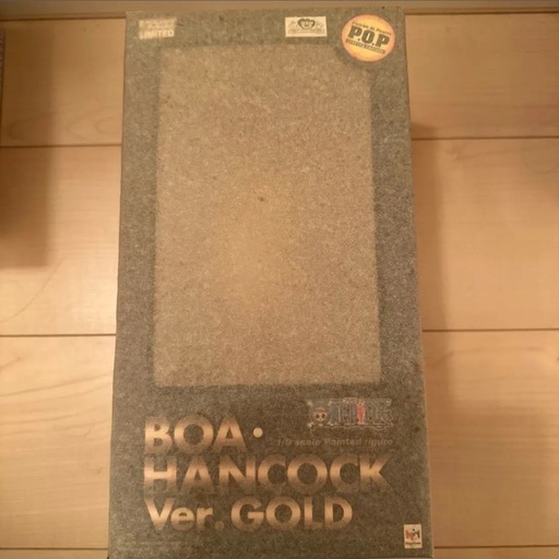 希少品　ワンピース　フィギュア　ハンコック　ver.GOLD