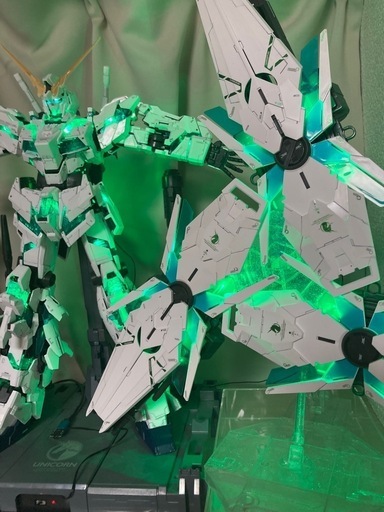 PG ユニコーンガンダム  最終決戦仕様　完成品　ジャンク