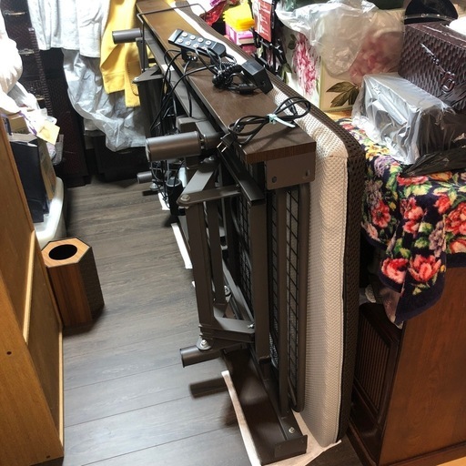 電動ベッド\n