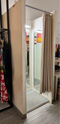 フィッティングルーム　試着室　更衣室　簡易　店舗什器