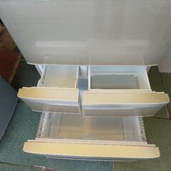 【リサイクルサービス八光】2010年製　 TOSHIBA 冷蔵庫　548L プレシャスシャンパン VEGETA　 GR-D55F-NT