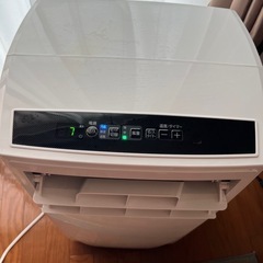 ポータブルエアコン　　窓エアコン　　工事不要　アイリスオーヤマ　エアコン