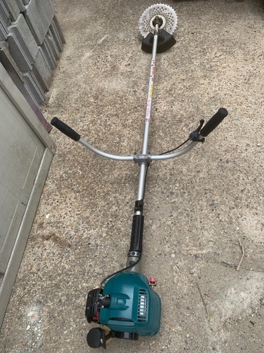 マキタ刈払機、草刈り機完動品