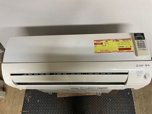 K05561　中古エアコン 三菱 2022年製 主に6畳用 冷房能力 2.2KW / 暖房能力 2.2KW