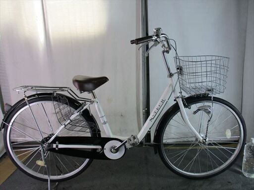 D707　★限定特価★ 中古自転車 【　26インチ　軽快車　白　 】