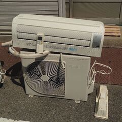 好評完売御礼『6畳〜8畳用』東芝ルームエアコン ◇RAS-N221E9R(W)