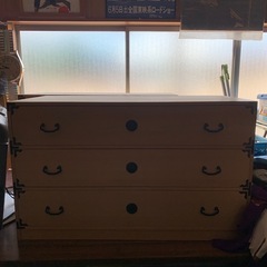 超美品 桐 の 箪笥 2個セット タンス 着物 収納 洋服 収納　家具 二段重ねてもOK 2個　木製 たんす 引き出し　4段