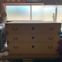 超美品 桐 の 箪笥 2個セット タンス 着物 収納 洋服 収納　家具 二段重ねてもOK 2個　木製 たんす 引き出し　4段