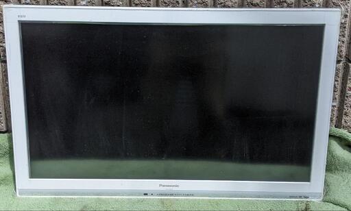 （32インチ）壁掛け液晶テレビ