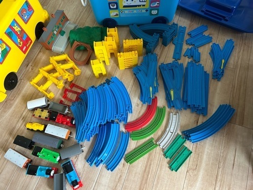 トーマス
