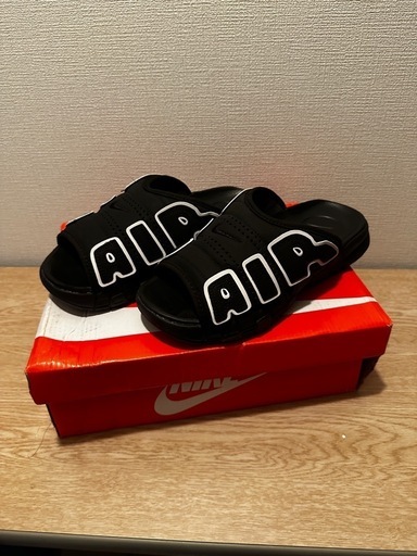 黒　NIKE サンダル