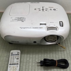 【秋田県内可】エプソンEPSONEMP-Tw20プロジェクター本体