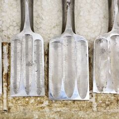 在銘 のみ ノミ 鑿 菊定 組のみ 三ツ裏 三枚裏 大工道具 (HD1884wY)