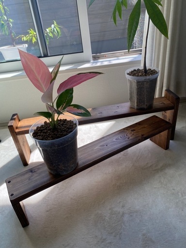 2セットまたは1セット　プランターラック　観葉植物棚、多肉植物棚　大小２個セット×２