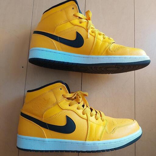 極上NIKEエアジョーダン1MID イエロー27CM