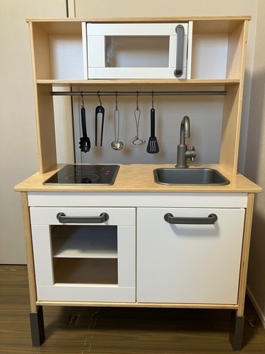 【お渡し決定】IKEA おままごとキッチン　大量の小物つき　すぐ遊べます⭐️