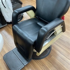 レトロな理容室リクライニングチェア