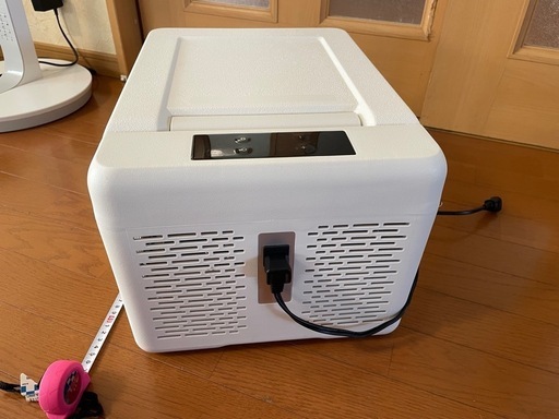 ポータブル冷蔵庫　9L 100V /12V電源