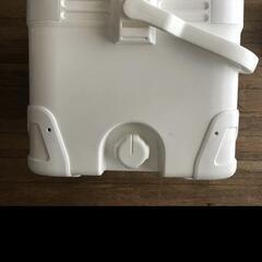 ダイワ　底１面真空　クーラーボックス