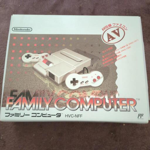 ニューファミコン箱、説明書付き
