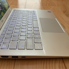Dell ノートPC Inspiron 第10世代 i3 8MB 256MB