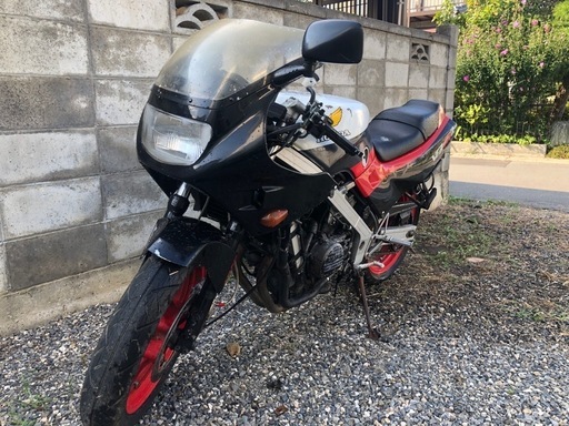 VFR400R    書類有り　   値段交渉可