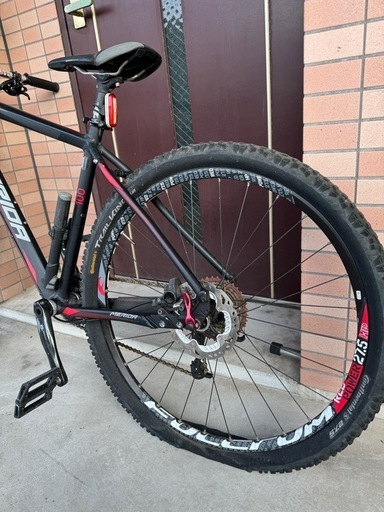 ハードテイルMTB Big Seven 100