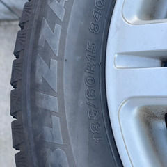 【9/28値下げしました】スタッドレスタイヤ 15インチ 4本 ブリザック