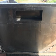 業務用冷蔵庫　分解掃除済み　一つに二つの役に便利