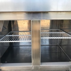 業務用冷蔵庫　分解掃除済み　一つに二つの役に便利