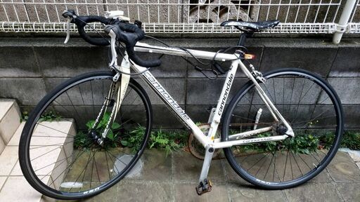 キャノンデール　Cannondale　（右のギアチェンジ不具合あり）