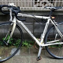 キャノンデール　Cannondale　（右のギアチェンジ不具合あり）