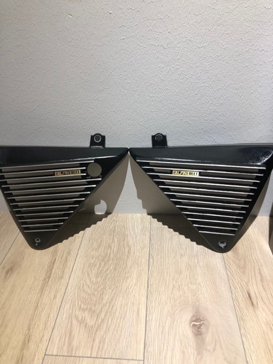 CB400SF NC31  BEETアルフィンサイドカバー\n