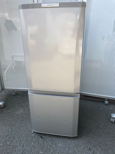 2ドア冷蔵庫　特価品　３