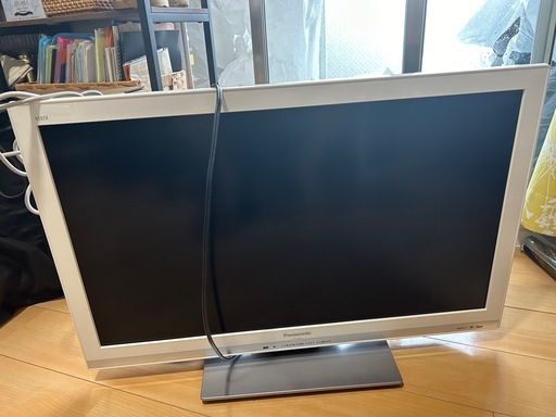 テレビ　b-casカード付き　 TH-L32X3-W