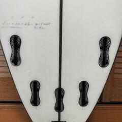 JS サーフボード 5\'11  31.8L 