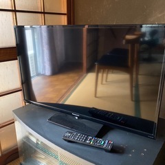 液晶テレビ