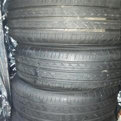 【値下げしました】フリード タイヤ 185/65R15