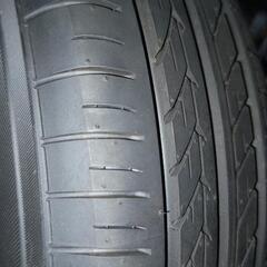 【値下げしました】フリード タイヤ 185/65R15