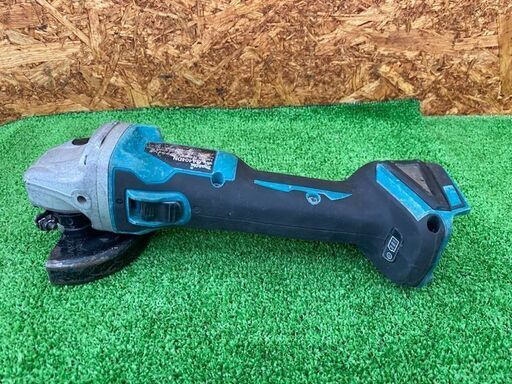 536 100mm充電式 ディスクグラインダ makita マキタ GA404DN 18V 本体のみ 中古品