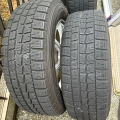 DUNLOP WINTER MAXX スタッドレスタイヤ　195/６５Ｒ15 インチ４本セット